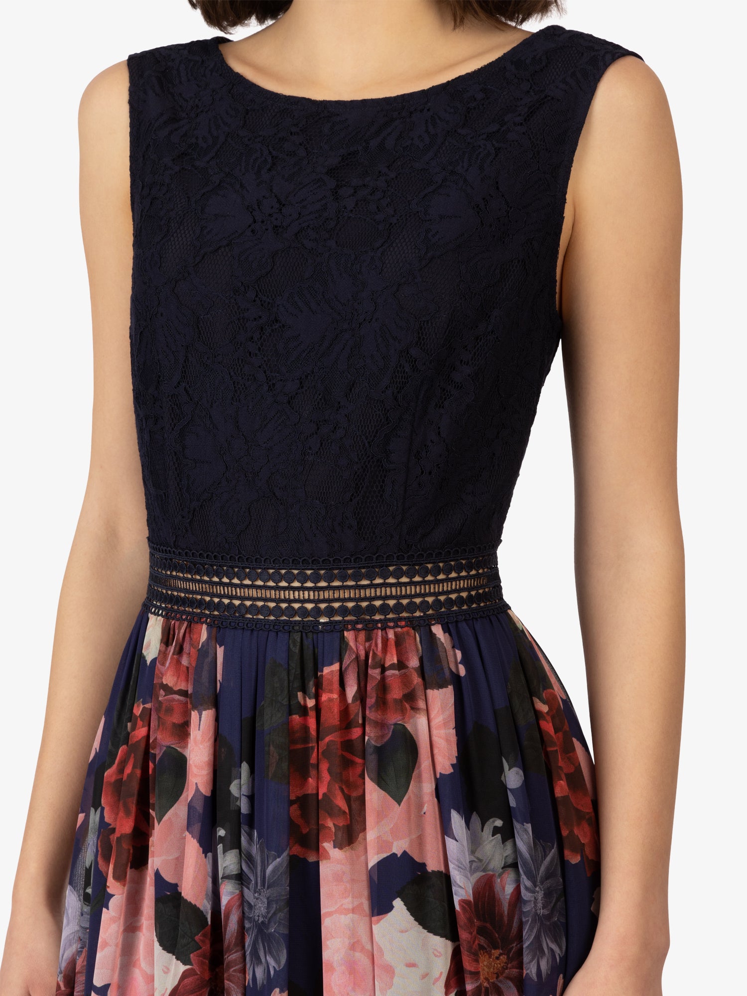 Φόρεμα Floral Και Δαντέλα